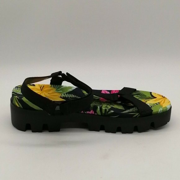 Charles by Charles David Womens Zambo Sport Sandal Black Wedge Heel 7M NEW - Picture 2 of 10